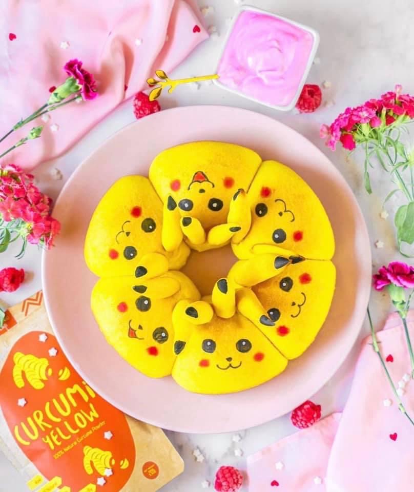 curcumin powder , organic curcumin powder , turmeric powder , yellow powder , icecream , superfood icecream , superfood recipe , pikachu buns