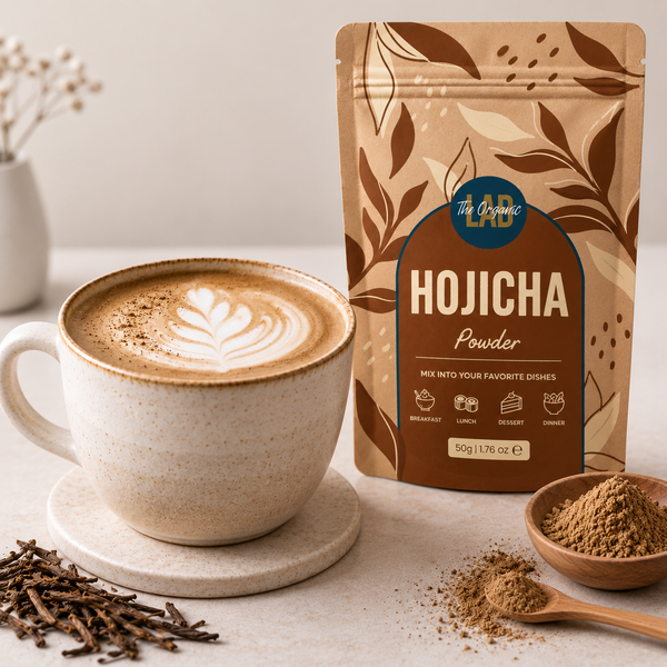 Hojicha latte with latte art, made with hojicha powder